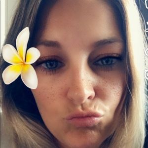 Meet your Posher, Tania